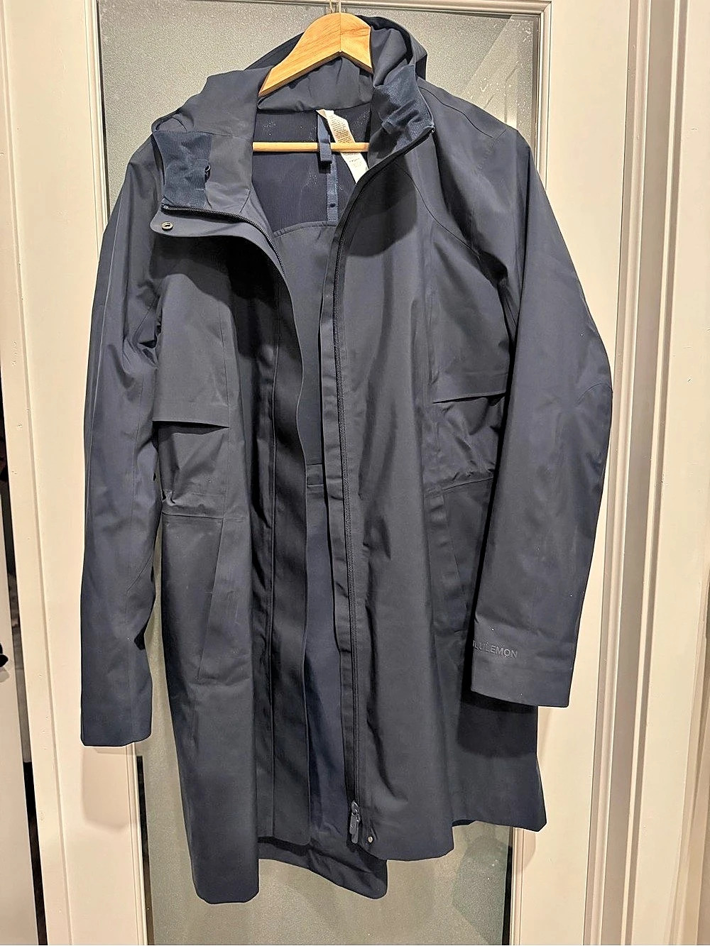 Lululemon rain rebel rain Coat Blue Size 14